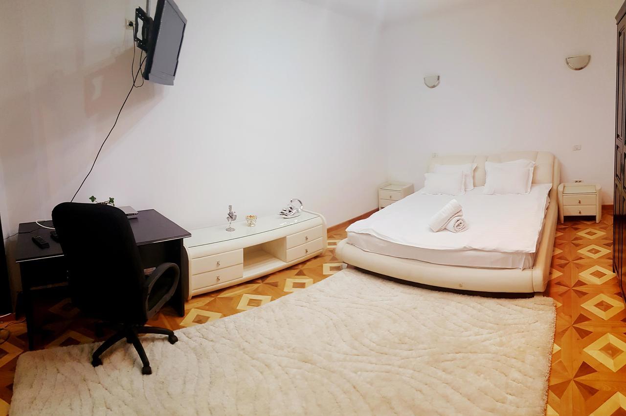Grand Central Accomodation Sala Palatului Бухарест Екстер'єр фото